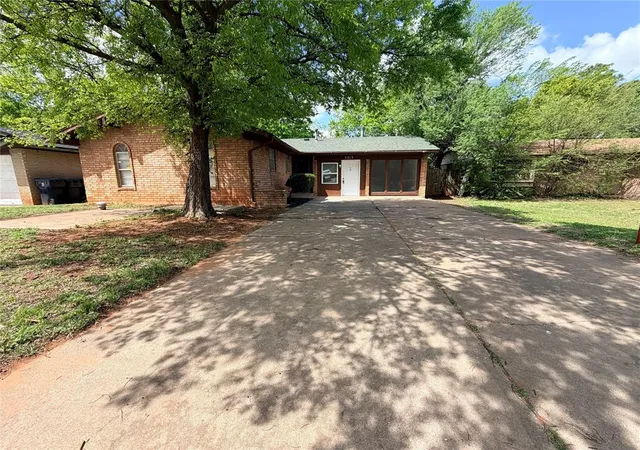 Photo 1 of Single family home for sale at 5313 Brookdale Dr, Oklahoma City, OK 73135 | MLS# 1197487 | Listing updated on 2026-08-26