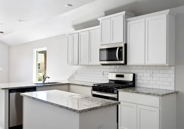 Photo 2 of Sale Pending at 12704 Carrara Ln, Yukon, OK 73099 | MLS# 1197588 | Listing updated on 2026-05-14