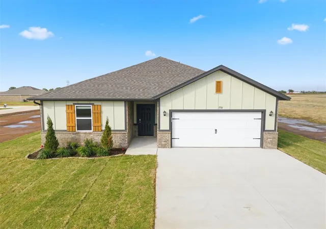 1st image of 1710 Oak Way, Tuttle, OK 73089 | MLS# 1197705