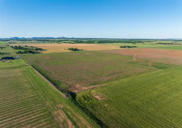 Homes for sale in Altus, OK | 04 E ( Racetrack Road) Ecr 159, Altus, OK 73521 | MLS# 1197831