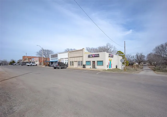 5th image of 200 N Main St, Washington, OK 73093 | MLS# 1197970