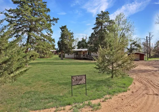 Photo 1 of Single Family Residence at 430 Murphy Dr, Crescent, OK 73028 | MLS# 1198116 | | Sold on 2025-11-22