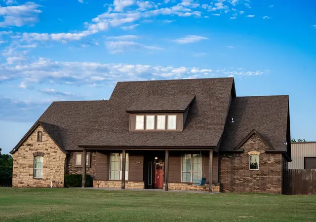 4th image of 304 E Remuda East St, Yukon, OK 73099 | MLS# 1198258