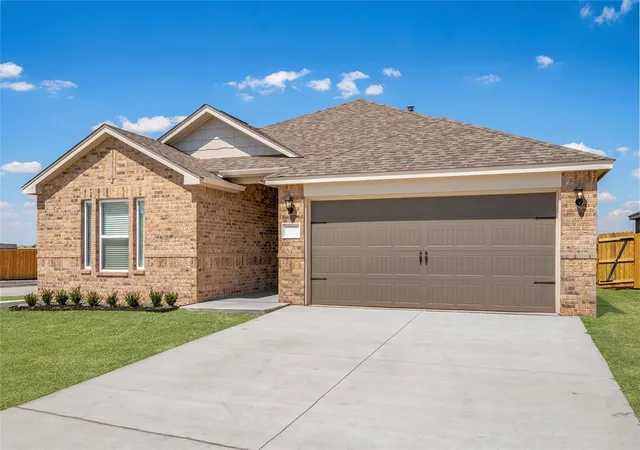 Single family home for sale at 720 Luna Way, Tuttle, OK 73089 | MLS# 1199615 | Listing updated on 2025-11-21