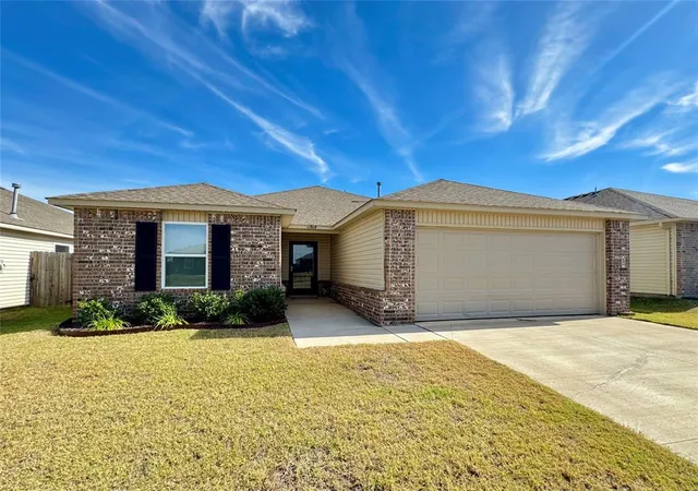 Photo 1 of Single family home for sale at 11808 Jude Way, Yukon, OK 73099 | MLS# 1199713 | Listing updated on 2025-11-18