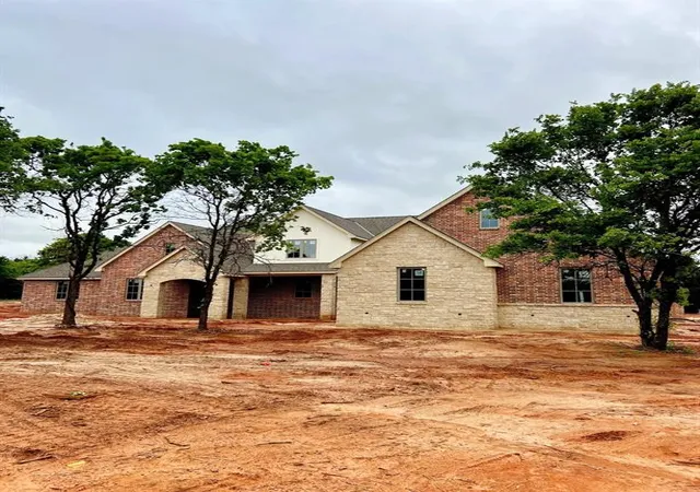 Photo 2 of Single family home for sale at 13217 Newland Ct, Oklahoma City, OK 73049 | MLS# 1199833 | Listing updated on 2026-05-02