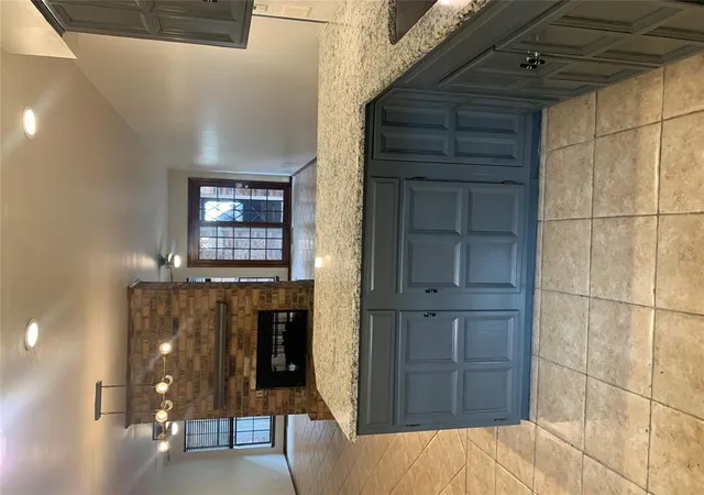 5th image of 7812 Old Hickory Ln, Oklahoma City, OK 73116 | MLS# 1199835