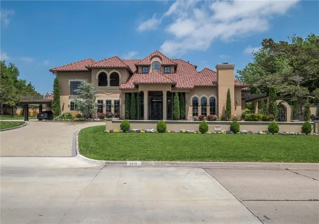 Photo 1 of Single family home for sale at 1611 Guilford Ln, Nichols Hills, OK 73120 | MLS# 1199846 | Listing updated on 2026-09-16