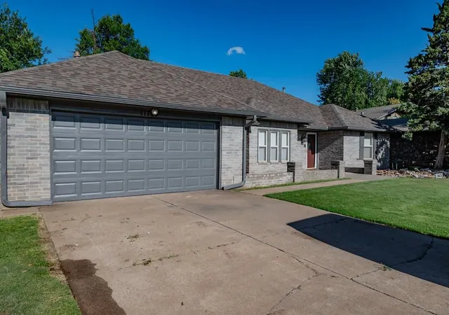 1st image of 11700 Shasta Ln, Oklahoma City, OK 73162 | MLS# 1199908