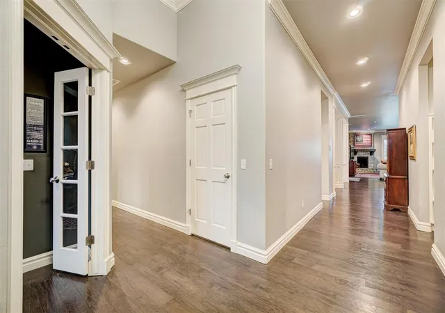 Photo 5 of Single Family Residence at 4212 Vista Dr, Norman, OK 73071 | MLS# 1199911 | | Sold on 2026-01-20
