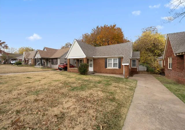 Homes for sale in Oklahoma City, OK | 2405 Nw 21St St, Oklahoma City, OK 73107 | MLS# 1199936