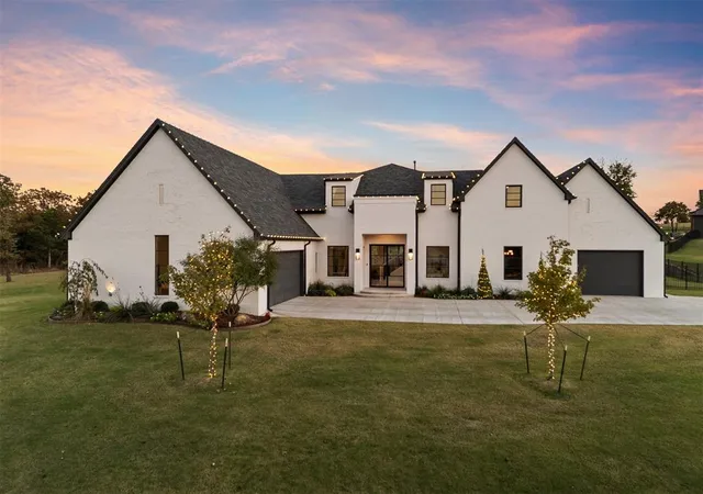 Photo 2 of Single family home for sale at 2700 Cherry Glen Dr, Jones, OK 73049 | MLS# 1199958 | Listing updated on 2026-02-02
