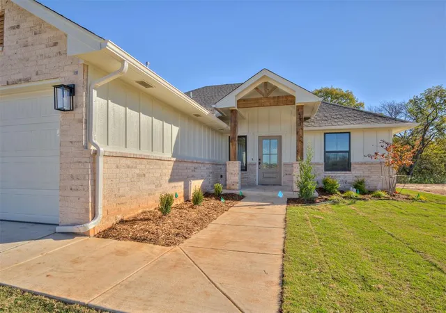 image of 109 Firethorn Way, Noble, OK 73068 | MLS# 1200102