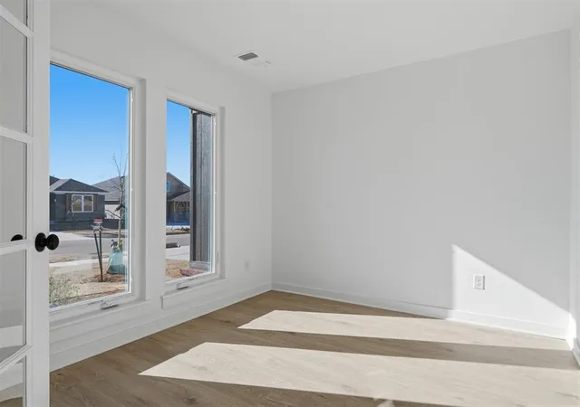 Photo 4 of Single family home for sale at 618 Berline Rd, Guthrie, OK 73044 | MLS# 1200184 | Listing updated on 2026-05-05
