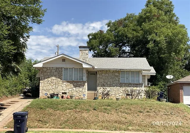 Homes for sale in Oklahoma City, OK | 1519 Ne 8th St, Oklahoma City, OK 73117 | MLS# 1200502