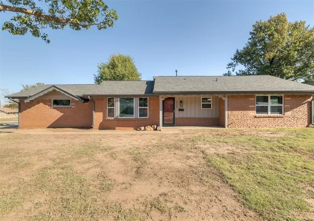 2nd image of 4129 Nw 62nd St, Oklahoma City, OK 73112 | MLS# 1200571