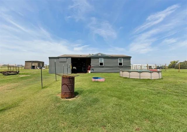Homes for sale in Cashion, OK | 11777 Cottonwood Hills Rd, Cashion, OK 73016 | MLS# 1200825
