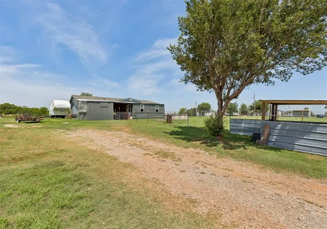 3rd image of 11777 Cottonwood Hills Rd, Cashion, OK 73016 | MLS# 1200825