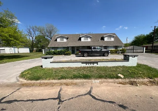 2nd image of 3128 Del View Dr, Del City, OK 73115 | MLS# 1201123