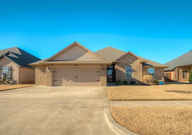 Photo 2 of Single family home for sale at 7309 Elaine St, Yukon, OK 73099 | MLS# 1201361 | Listing updated on 2026-01-14