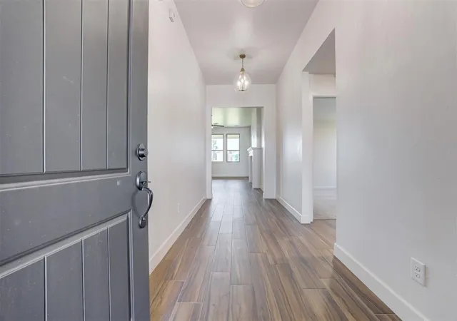 4th image of 5009 Misty Wood Ln, Mustang, OK 73064 | MLS# 1201366