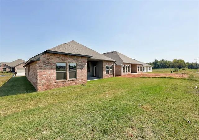 41st image of 5009 Misty Wood Ln, Mustang, OK 73064 | MLS# 1201366