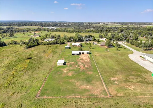 34th image of 36601 W 45th St, Shawnee, OK 74804 | MLS# 1201469