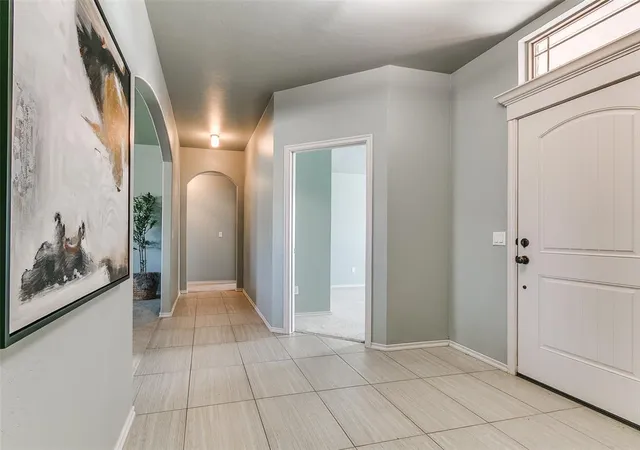 4th image of 4121 Lonetree Dr, Edmond, OK 73025 | MLS# 1201713