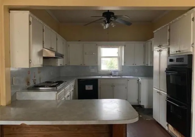 Photo 5 of Single family home for sale at 700 N 11th Street, Frederick, OK 73542 | MLS# 1201767 | Listing updated on 2025-11-21