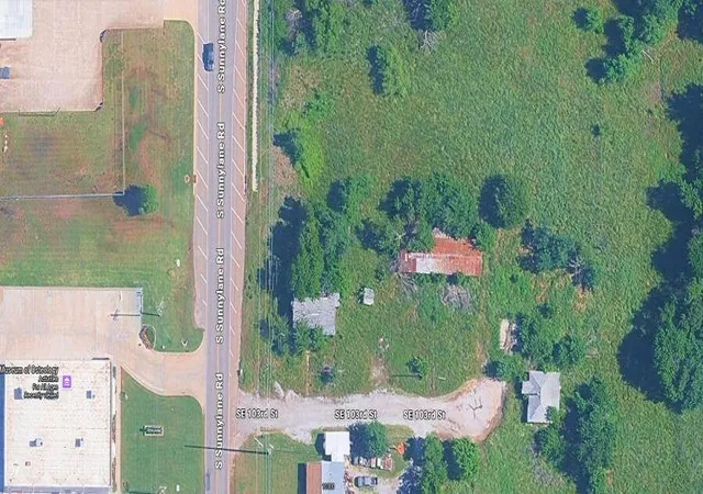 2nd image of 1 S Sunnylane Rd, Moore, OK 73160 | MLS# 1202037