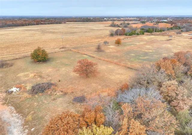 5th image of 9045 Liberty Run Rd, Guthrie, OK 73044 | MLS# 1202040