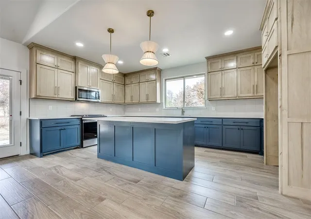 5th image of 10925 Sandstone Ridge Way, Guthrie, OK 73044 | MLS# 1202184