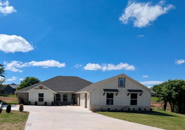 3rd image of 10925 Sandstone Ridge Way, Guthrie, OK 73044 | MLS# 1202184