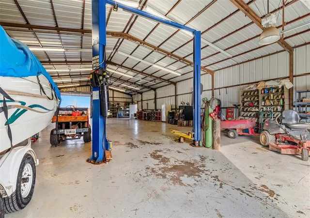 3rd image of 3412 S Division St, Guthrie, OK 73044 | MLS# 1202230