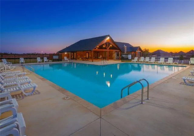 Homes for sale in Piedmont, OK | 14401 Village Trl, Piedmont, OK 73078 | MLS# 1202241