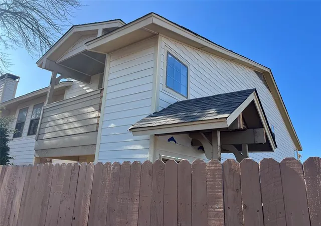 Homes for sale in Oklahoma City, OK | 14405 N Pennsylvania Avenue, Oklahoma City, OK 73134 | Houzeo