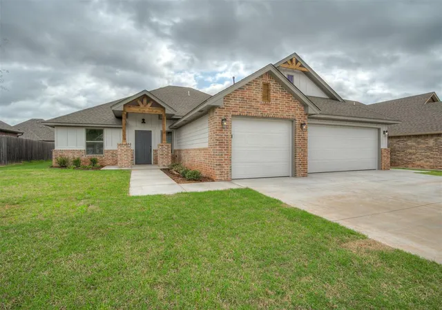 Photo 4 of Single family home for sale at 4516 Hambletonian Ln, Mustang, OK 73064 | MLS# 1202438 | Listing updated on 2026-10-07