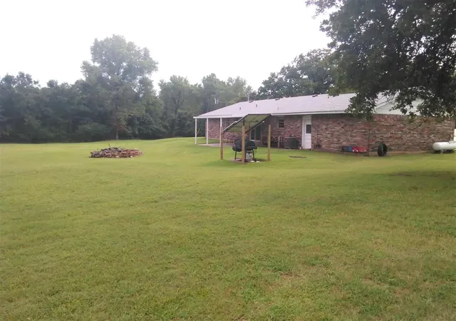 Homes for sale in Mc Loud, OK | 2 Wynema Rd, Mc Loud, OK 74851 | MLS# 1202520