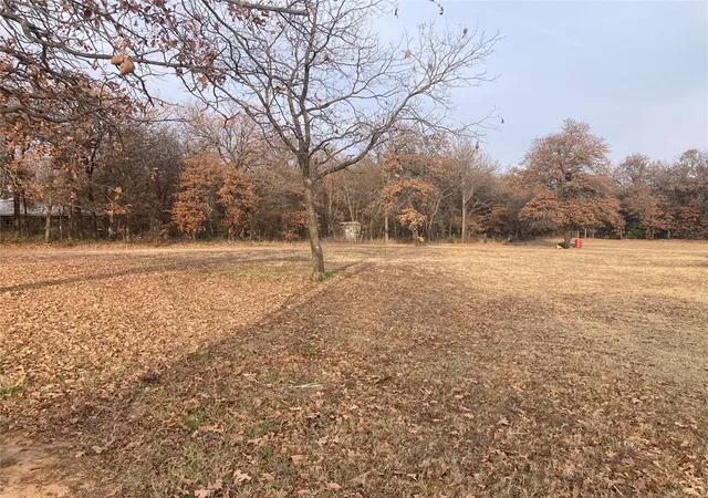 Homes for sale in Mc Loud, OK | 2 Wynema Rd, Mc Loud, OK 74851 | MLS# 1202520