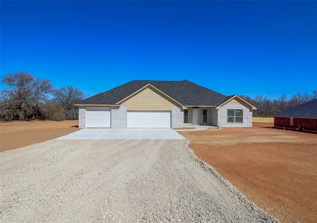 1st image of 29168 Osage Hills Dr, Mc Loud, OK 74851 | MLS# 1202523