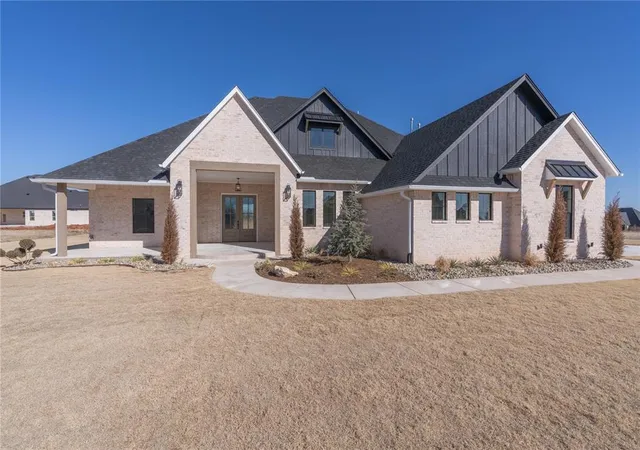 1st image of 4609 Se 37th St, Moore, OK 73165 | MLS# 1202569
