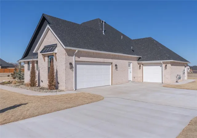50th image of 4609 Se 37th St, Moore, OK 73165 | MLS# 1202569