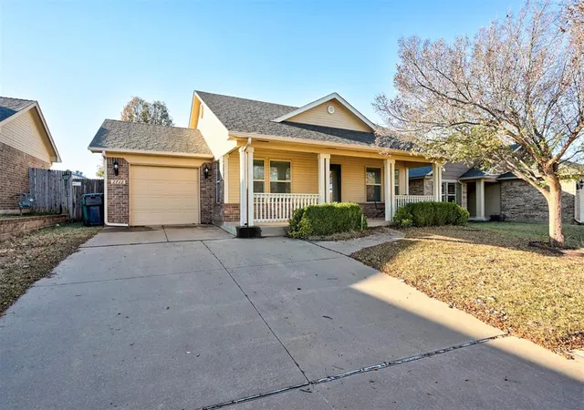 2nd image of 2712 Nw 186th St, Edmond, OK 73012 | MLS# 1202624