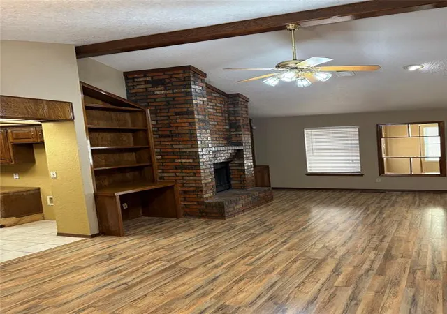 Photo 3 of Single family home for sale at 1404 Peach Tree Ln, Norman, OK 73071 | MLS# 1202691 | Listing updated on 2026-02-10