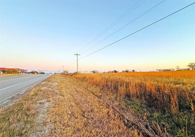 35th image of 2925 W Holly/hwy 20 Rd, Claremore, OK 74019 | MLS# 1202796