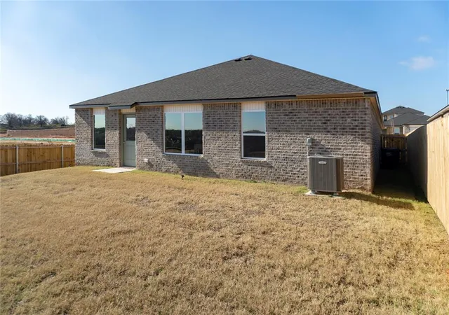 3rd image of 1808 Spanish Cedar Ln, Edmond, OK 73034 | MLS# 1202808