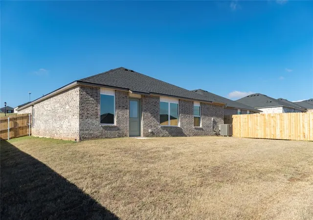 9th image of 1808 Spanish Cedar Ln, Edmond, OK 73034 | MLS# 1202808