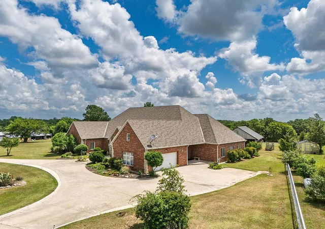 Homes for sale in Shawnee, OK | 18301 Drummond Rd, Shawnee, OK 74801 | MLS# 1202813