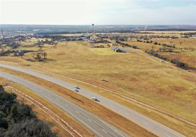 3rd image of 3077 College Ave #Tract A, Guthrie, OK 73044 | MLS# 1202864