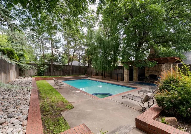 Photo 3 of Single Family Residence at 1109 Tedford Way, Nichols Hills, OK 73116 | MLS# 1202875 | | Sold on 2025-11-25